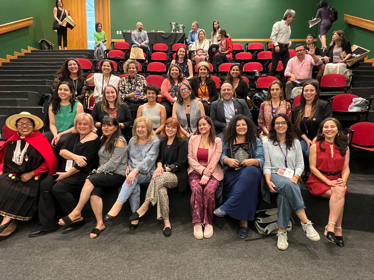 Desde <a href="/Inacapinos/">INACAP</a> participamos en la Premiación Mujeres en Turismo! 💃🏻Este evento va más allá del reconocimiento individual; empodera a las mujeres, promueve la igualdad de género y celebra sus logros y potencial.💖
#MujeresEnTurismoChile #EmpoderamientoFemenino #IgualdadDeGénero