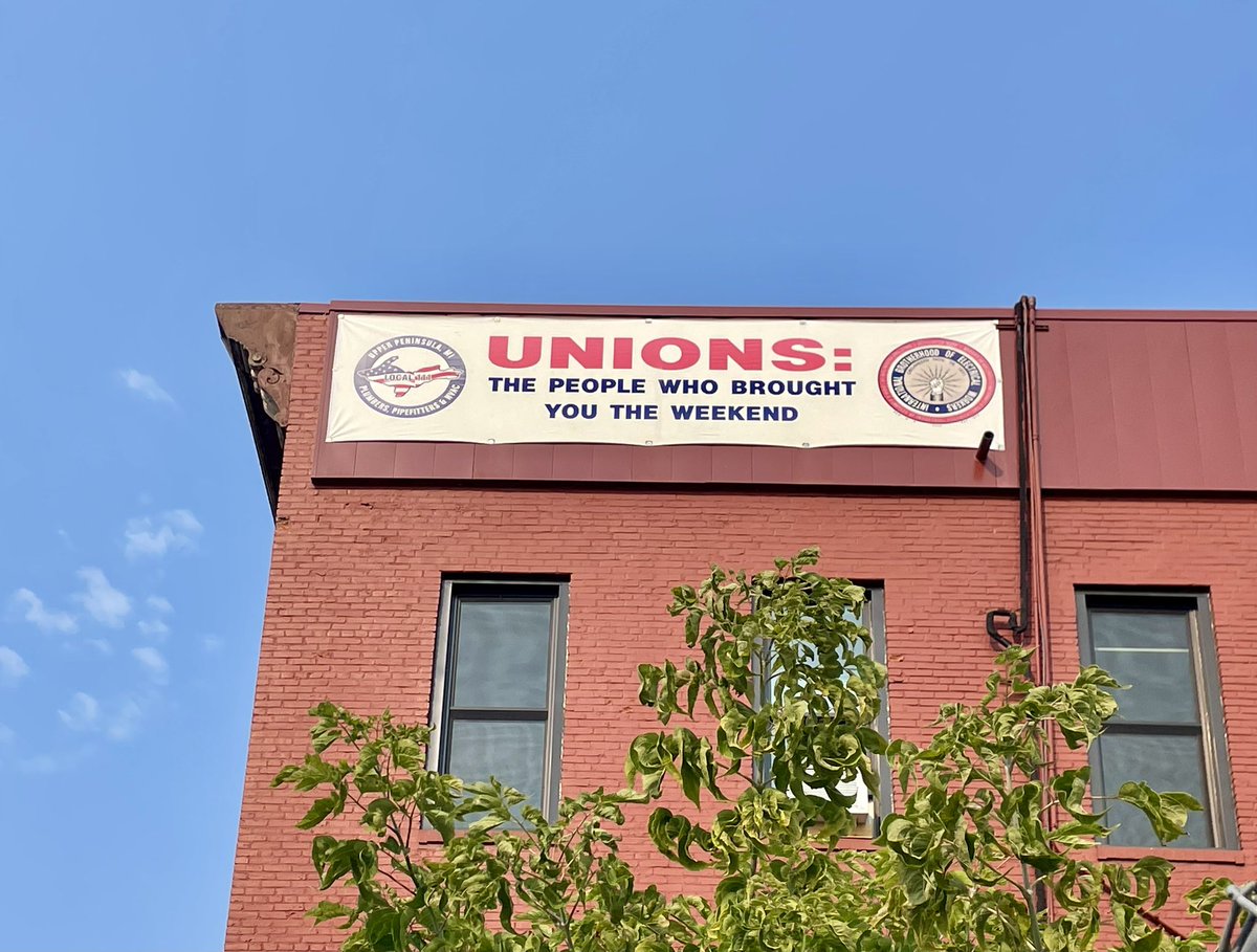 JoshLipnik's tweet photo. Union banner in downtown Marquette, MI https://t.co/1DkdXsYILe