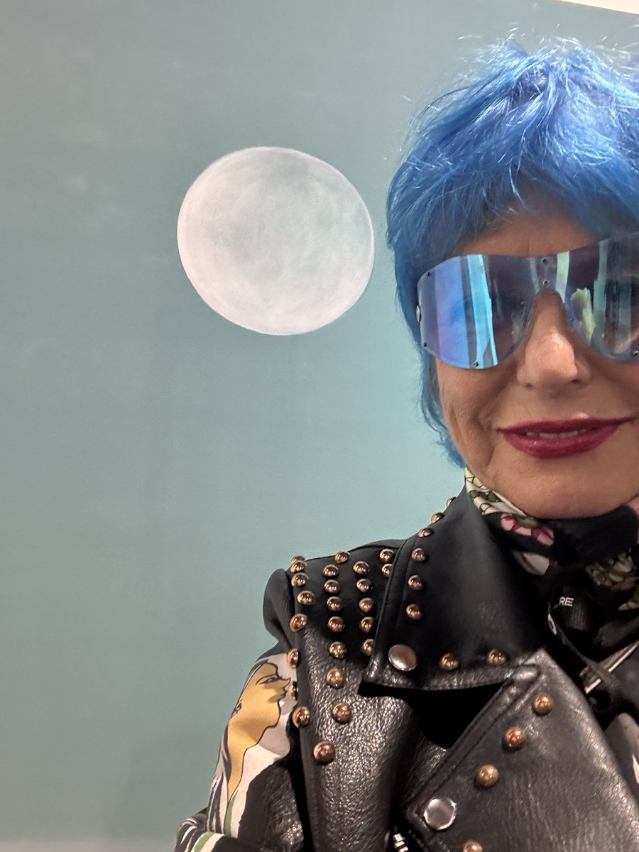 Lady Rocket tweet media