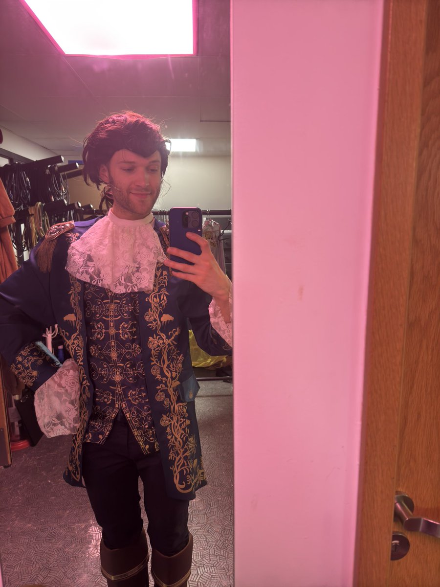 Meet Pierre! 🥰

Having so much fun in panto this year! 6 days of two shows a day, complete ✅ 10 more to go!

I love my job ❤️
