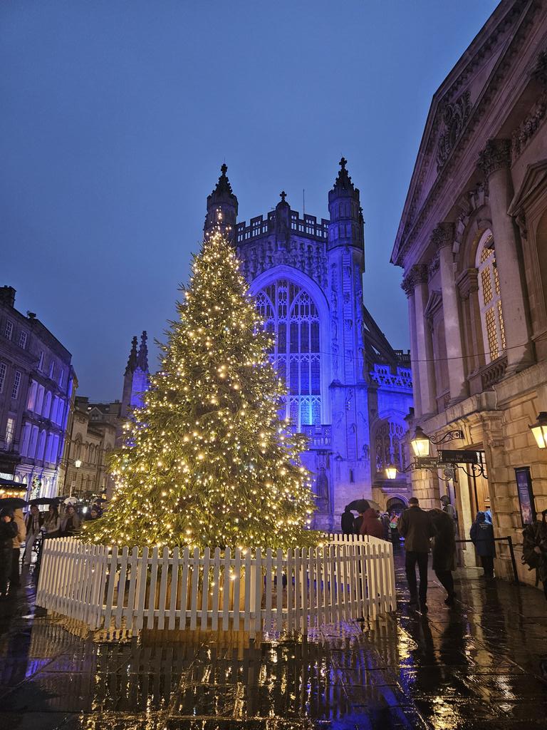 PhilPlmr's tweet photo. Where's all my @staderochelais pals in Bath... https://t.co/3XRlP5GT3N