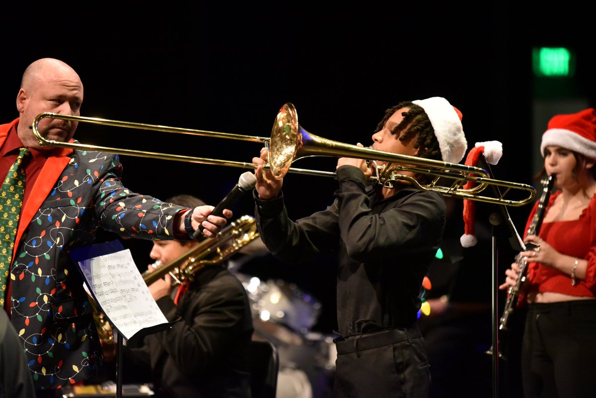A few pictues from the <a href="/HHSHuskyBand/">The Mighty Husky Marching Band</a> winter concert last night. Excellent performances by all!