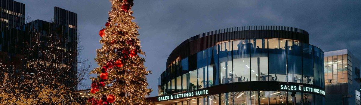 Our choir and vocal students will be performing in Peninsula Square this weekend! 
Hear us at 1pm and again at 2pm. We're looking forward to sharing some festive cheer!