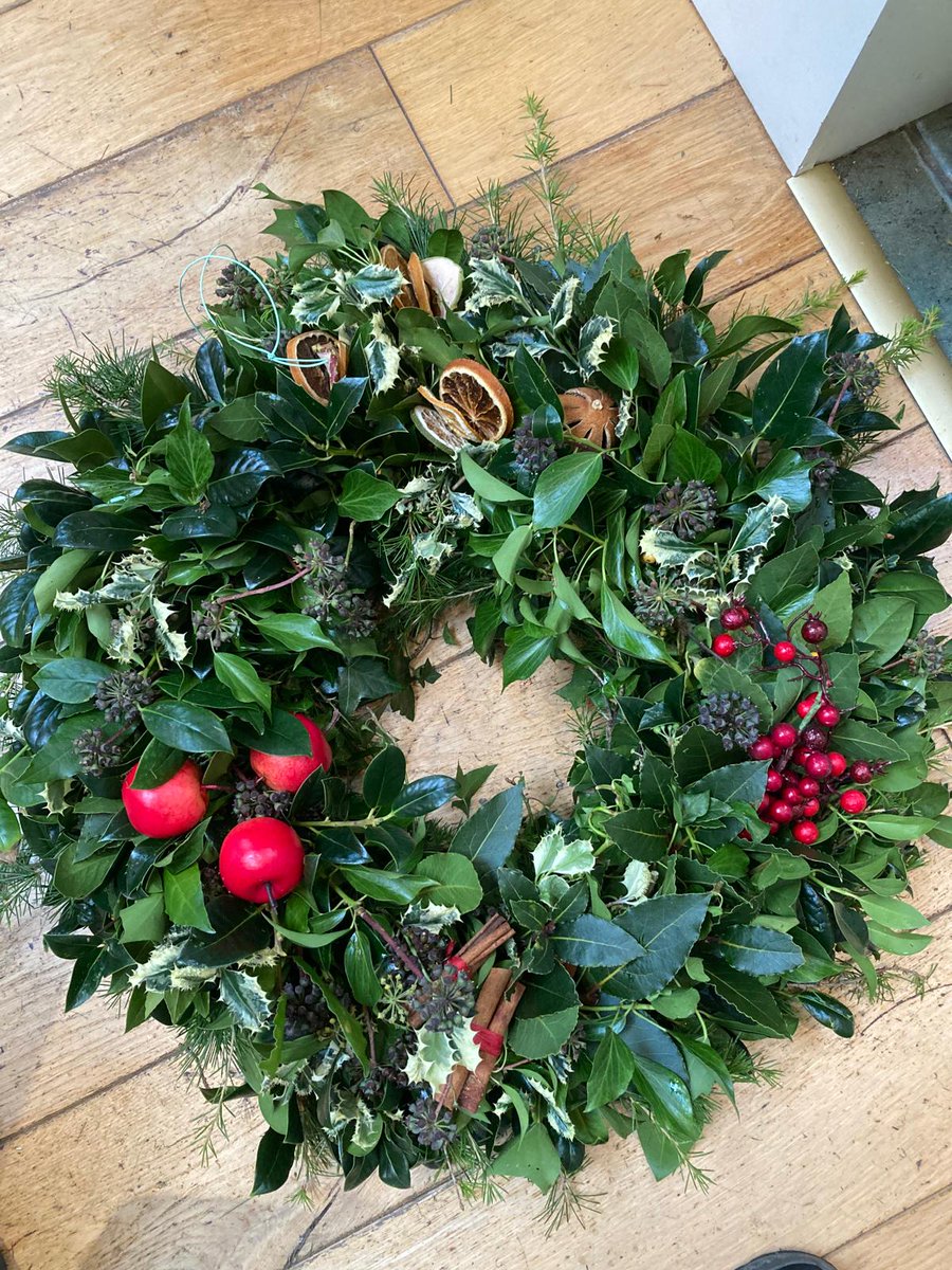 Sandford Christmas Market takes place tomorrow, Saturday 7th December, from 11am until 1.30 pm.  If you don’t see us in the Church grounds, we will be in Sandford Parish National School, D06 V2V6 – the weather in the morning will dictate!    We looking forward to seeing you!