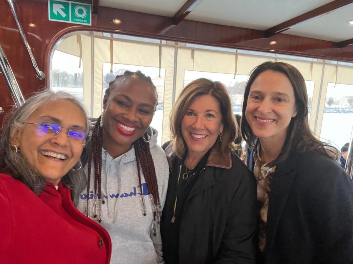 SherrieWestin's tweet image. Grateful to be in Istanbul with @SesameWorkshop’s #PlayToLearn teams from Bangladesh, India, Iraq, LatAm, S. Africa &amp;amp; Ukraine. A reminder of @sesamestreet’s ability to reach marginalized children with critical early learning. Thanks to @LEGOfoundation for supporting this work.