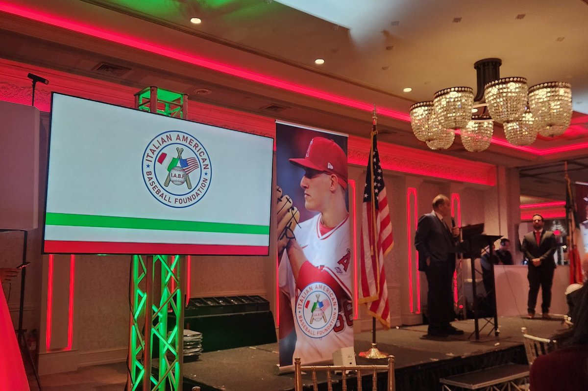 Anthony DiComo tweet media