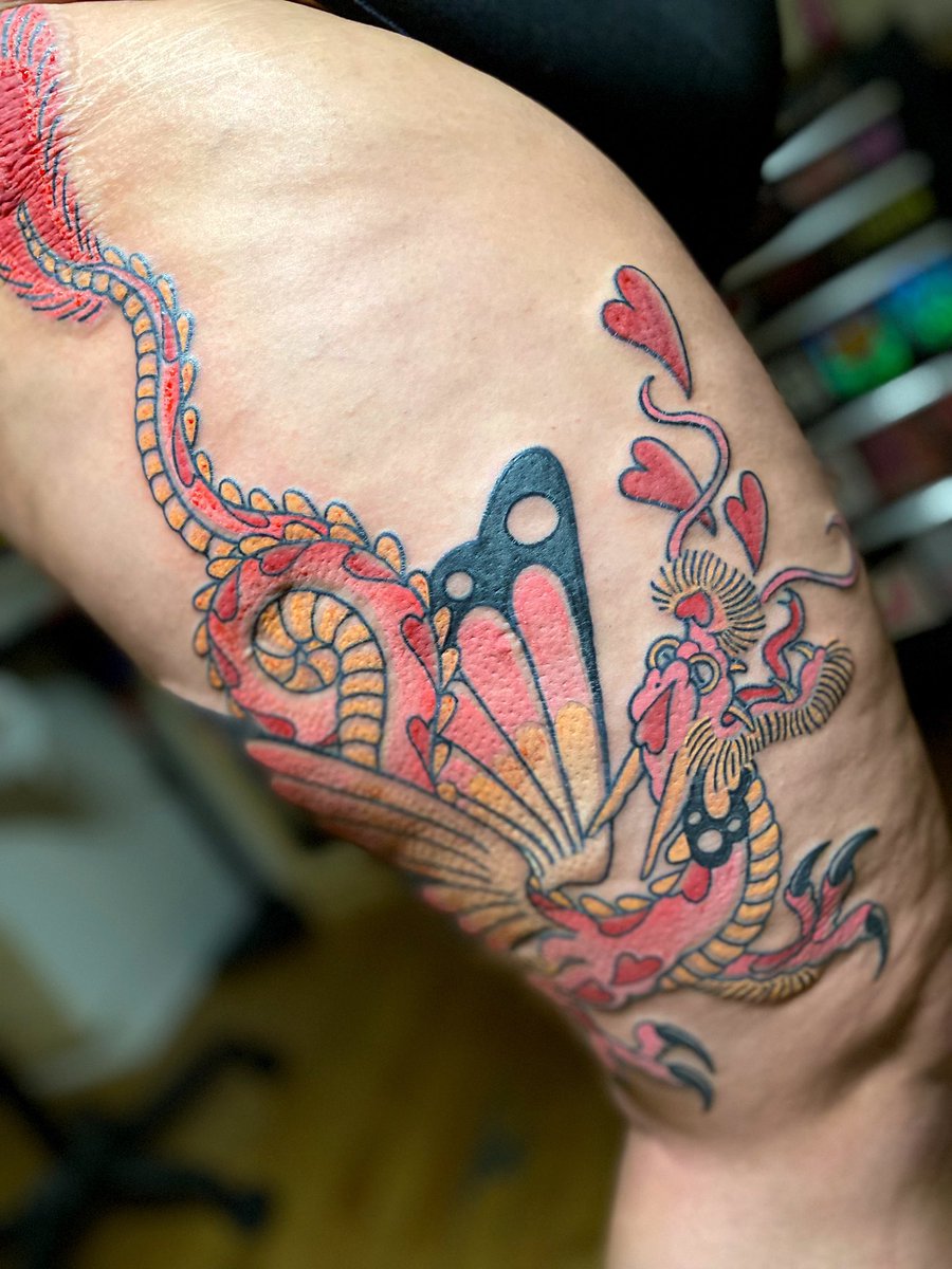Securing my position as a tatter by doing a sick dragon tat