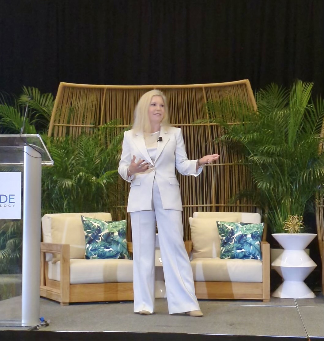 dermcast's tweet photo. SDPA President Amber Blair inspired the crowd at FSDPA's RipTide Conference with updates on SDPA initiatives and the power of state affiliate partnerships. Thank you, FSDPA, for an incredible event! Were you there? Share your thoughts below! 💬✨ #SDPA #FSDPA #LeadershipInDerm https://t.co/0HdNS04kcS
