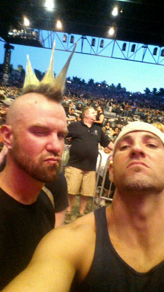 4stringbaseman's tweet image. Throw back in the pit ⁦@slipknot⁩ concert #libertyspikes #gutterpunk