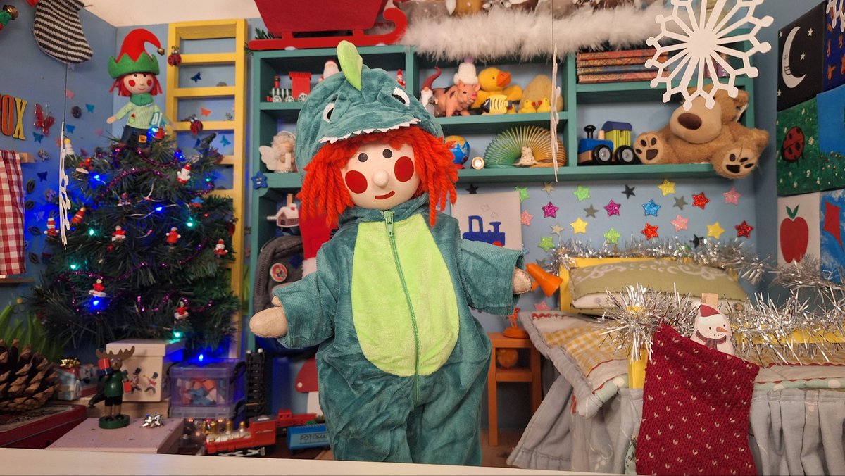 boscosbox's tweet photo. I'm Rrrrrr Ready!!
#LateLateToyShow 🌲🦖✨️🎄 https://t.co/6RiLLercpj