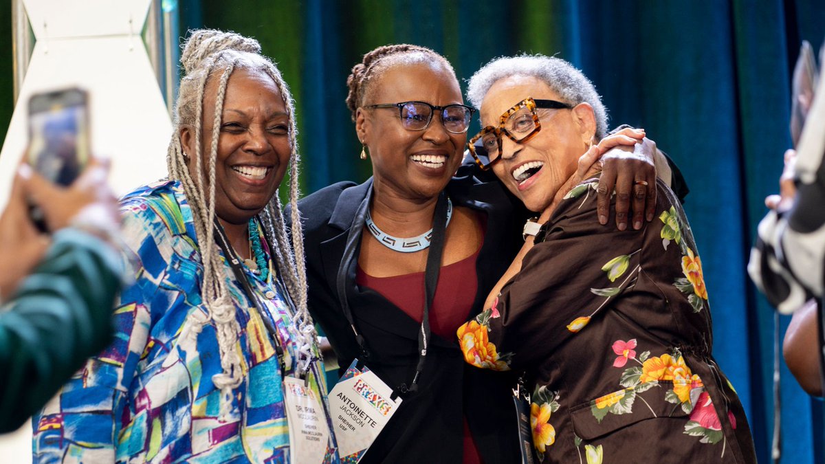 AmericanAnthro's tweet photo. Our #AnnualMeeting in #Tampa was a vibrant hub for thousands of #Anthropologists, #IntersectionalScholars, & #CommunityMembers.
A heartfelt thank you to our #KeynoteSpeaker, Dr. Antoinette Jackson!
👩🏻🏫https://t.co/OjvJgvN8H1💻members@americananthro.org
#AAA2024Tampa #PRAXIS https://t.co/j1W6Vh7NI4