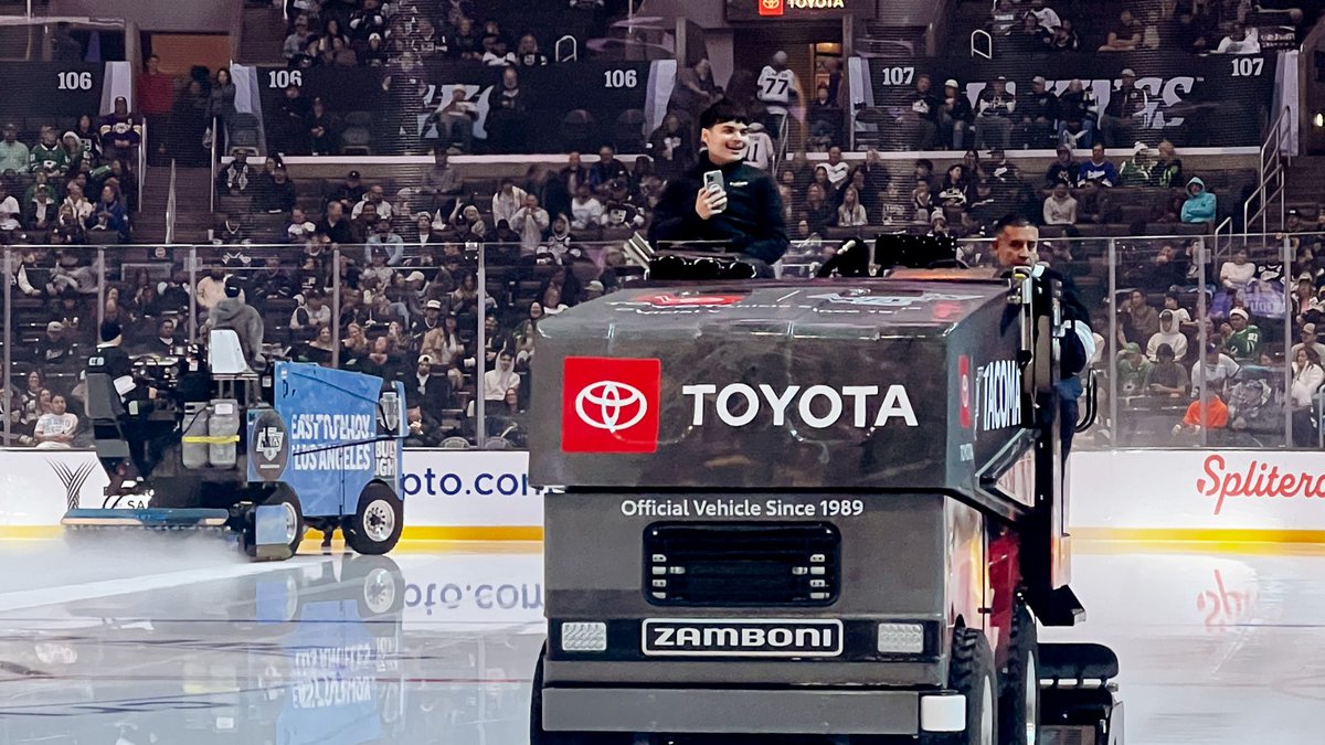 TheLAalliance's tweet photo. For We Are All Kings Night, Alliance students Kenya and Marcel had the opportunity to pump up the crowd with @baileylakings and take a cruise on the ice. Thank you to @weareallkings and @lakings for the experience! #GoKingsGo https://t.co/JZ8E5MFs65