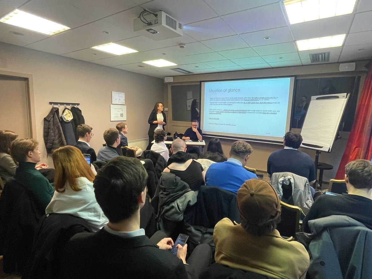ProgresivniC's tweet photo. 💬 Finally, a workshop „Mental Health and Addictions: Challenges from the Perspective of the Young Generation“ was held

Topics:
- Mental Health and addictions in immigrant groups
- EU's inconsistent approach to addiction policies
- a new PAC Brief: https://t.co/8BboNXXg01 https://t.co/ucIhszbhJo