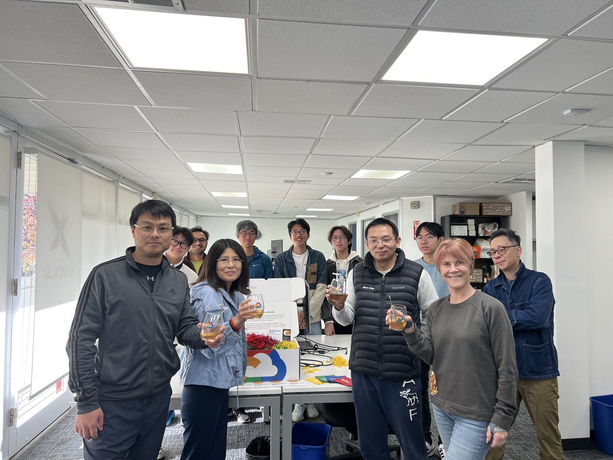 LiveX_ai's tweet image. 🎉 Today, our team celebrated a major milestone—our graduation from the @googlecloud Springboard Program!

Thank you @gcloudpartners for the thoughtful celebration package—cheers to mocktails and milestones! 🍹✨

#GoogleCloudSpringboard #GoogleCloudPartner