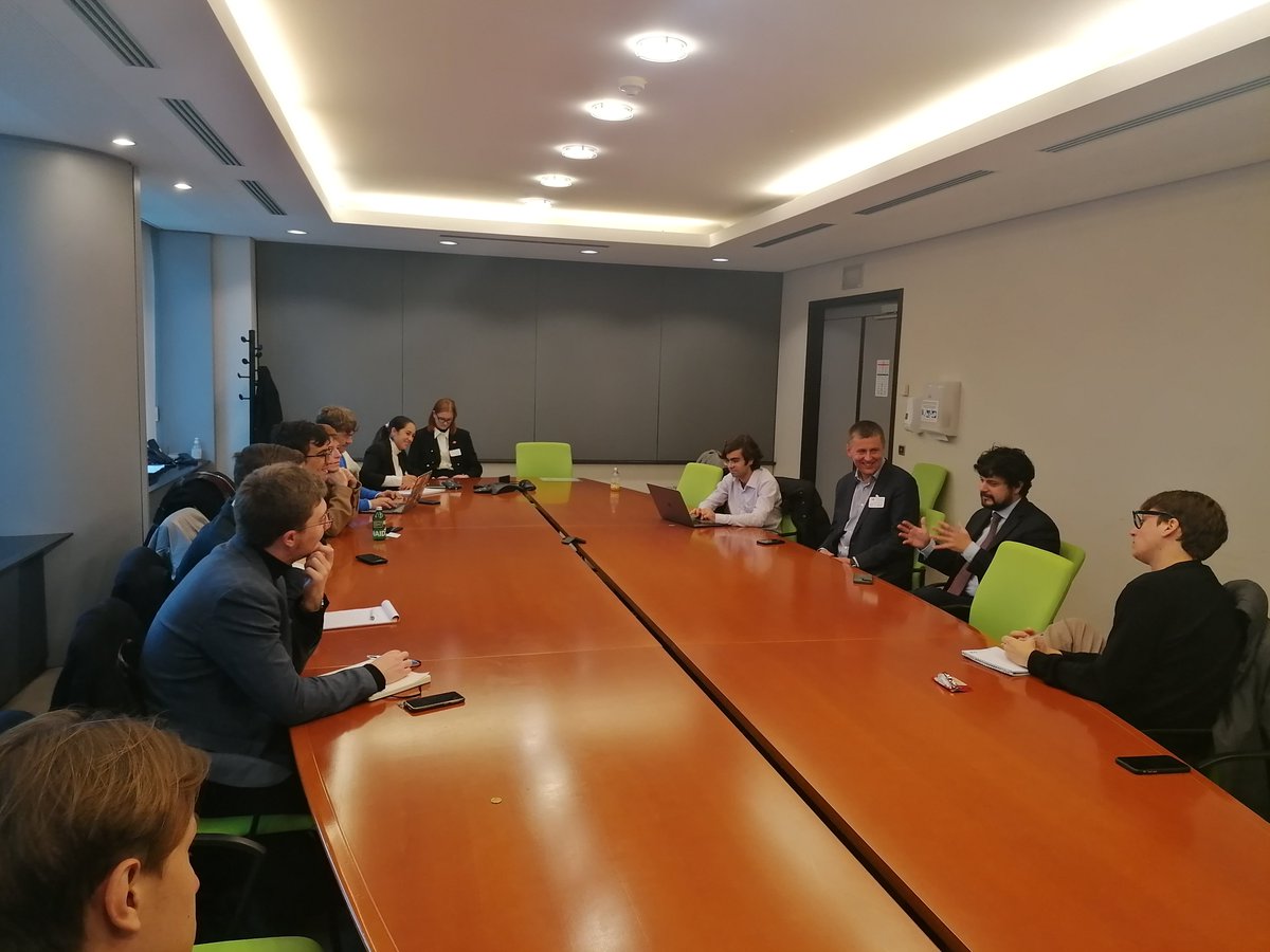 ProgresivniC's tweet photo. 🤝💬 Meeting in the @Europarl_EN, with the patron of PYNEP Programme MEP @brandobenifei.

Topics:
- the EU-US coop with the new Trump administration has to be stabilised
- necessary for the EU's autonomy and surveillance of raw materials
- the S&amp;D group needs to fight the Climate https://t.co/Ff1esvGgH5