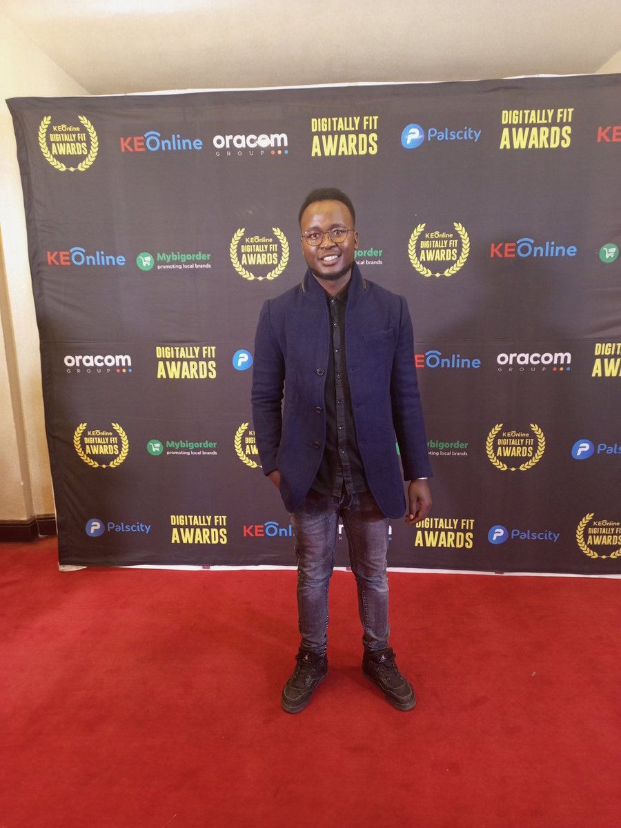 shinyhive's tweet image. At the digitally fit awards east Africa edition.🐝🐝🐝 shiny hive cleaners Kenya. #digitallyfitawards #keonline #Awards