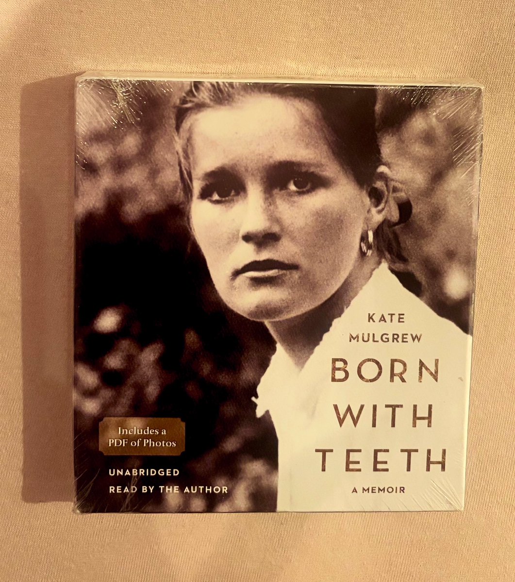 RebeccaEAI1307's tweet photo. In case you just heard a very loud squeal of excitement,that was me.
Yes,I have the hardcover.
Yes,I have the digital audio book.
But this is just SO MUCH BETTER!
@TheKateMulgrew #KateMulgrew #BornWithTeeth #Memoir #AudioBook #FavouriteBooks #ReadByTheAuthor ❤️ #PhysicalCopy https://t.co/zgoJHeQS45