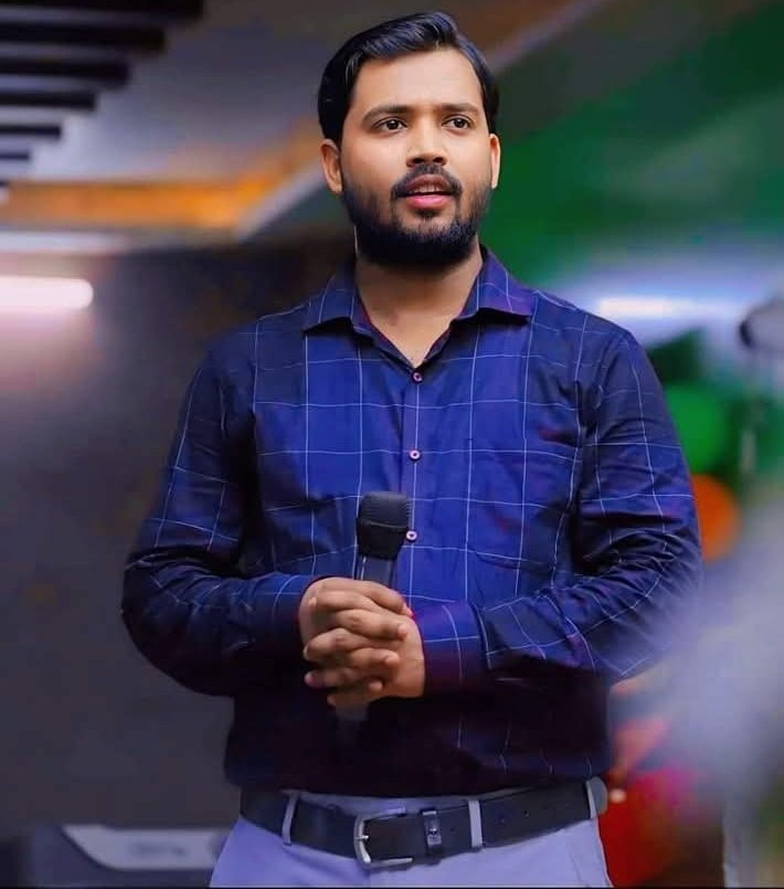 brijshyam8's tweet image. ✊️✊️

जो हक मांगे उसे सलाखों के पीछे डाल दो ,,,
लोकतंत्र को गुलामी का दौर समझा है क्या !!

खान सर से बिहार का भ्रष्ट तंत्र डर चुका था ,इसलिए छात्रो को डराने के लिए ऐसा किया गया !      
#KhanSir 
#BPSC_NO_NORMALIZATION
#no_normalization_in_bpsc 
#khansirkigiraftariwapaslo