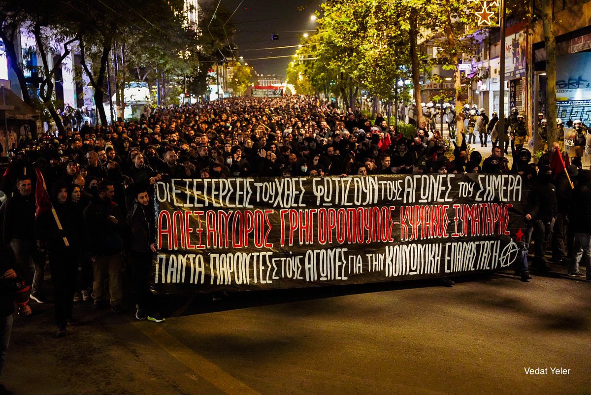 vedatyeler_'s tweet photo. Athens now. Massive crowd.

6-12-2024

#Γρηγοροπουλου 
 #AlexandrosGrigoropoulo https://t.co/TYXGxiNjM4