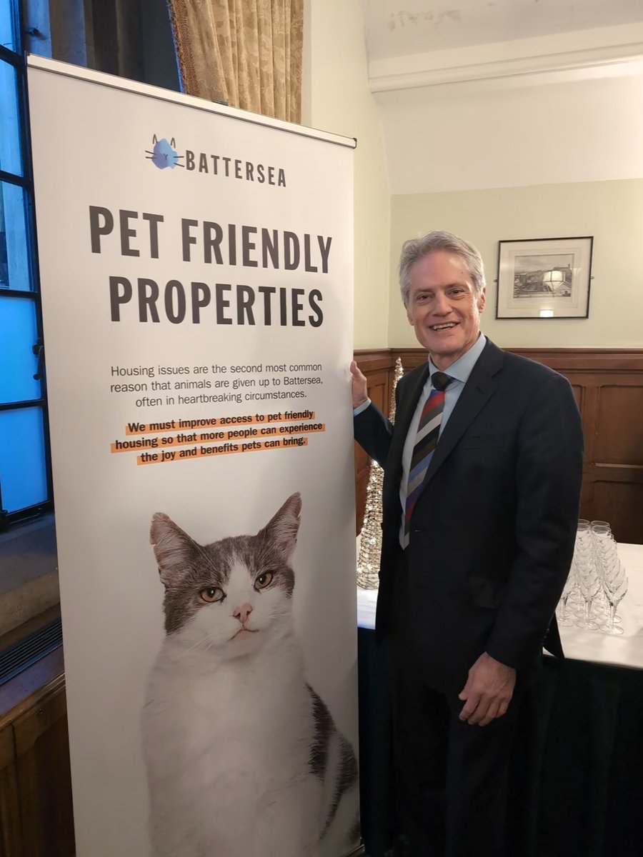 ChelFulhamBen's tweet photo. Really pleased to catch up with @Battersea_ home for dogs and cats and hear about their campaign for more pet-friendly housing. Too often owners have to give much-loved pets up for rescue due to rental restrictions.
Measures in Labour's Renters’ Rights Bill are a good start. https://t.co/iqs0VG3vjR
