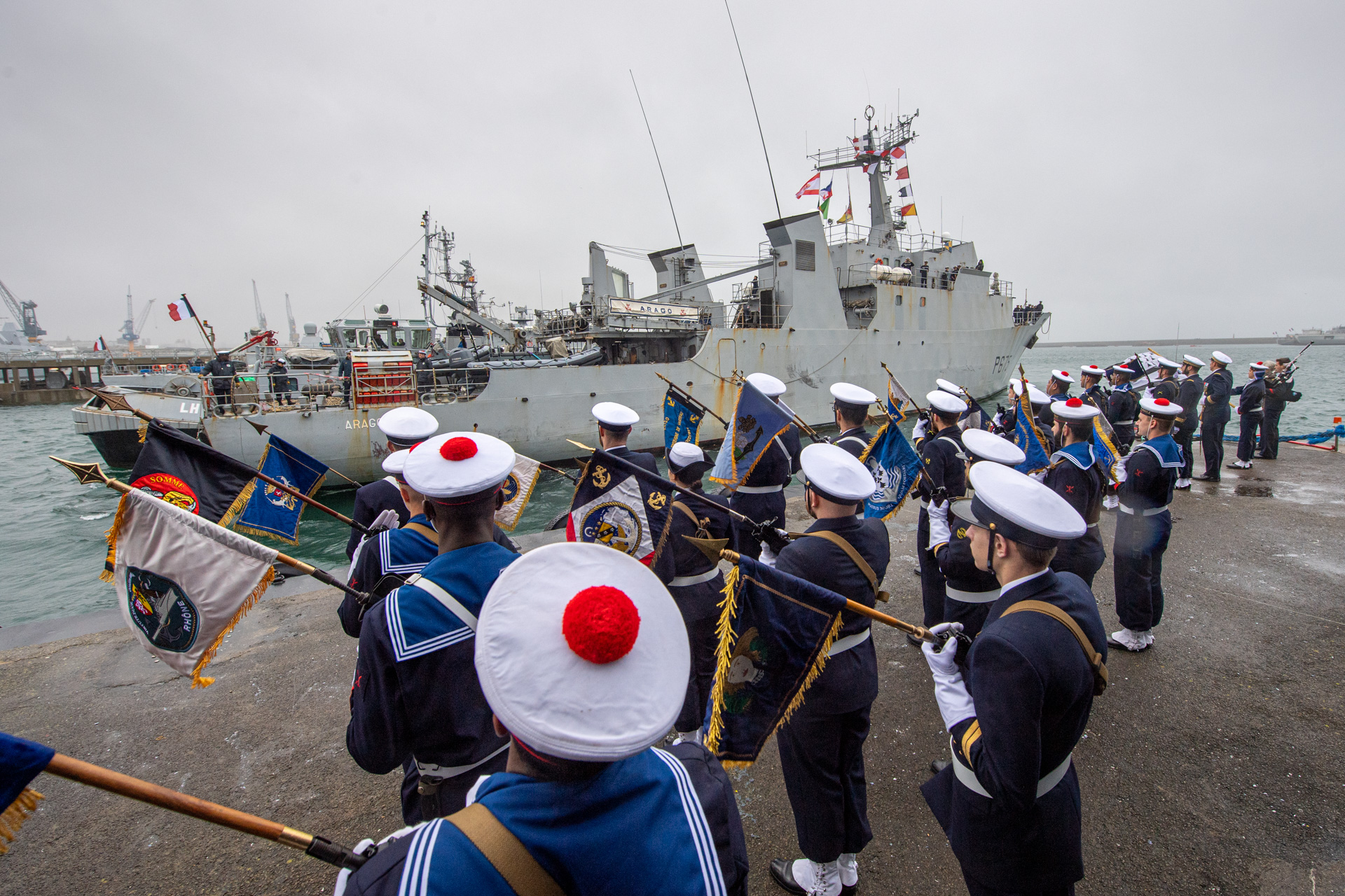 GeIiMmoXsAARMJq?format=jpg&name=large