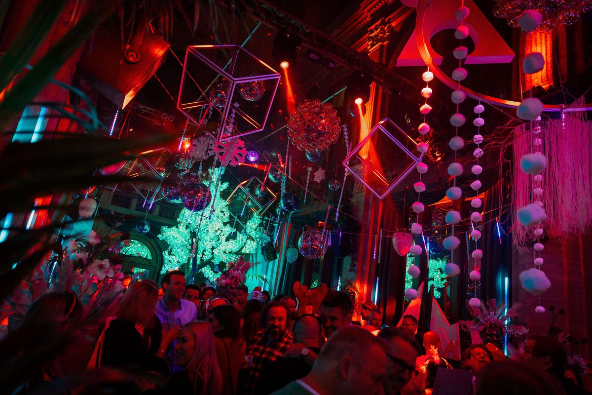 AvePoint's tweet photo. 2024's second #AvePointRED Party @ #ESPC24 was a huge success! Thank you to all our partners, customers, and colleagues who joined us on Tuesday to celebrate our amazing community and support Plan International.

We look forward to continuing this energy and excitement in 2025!

#AVPTsecure