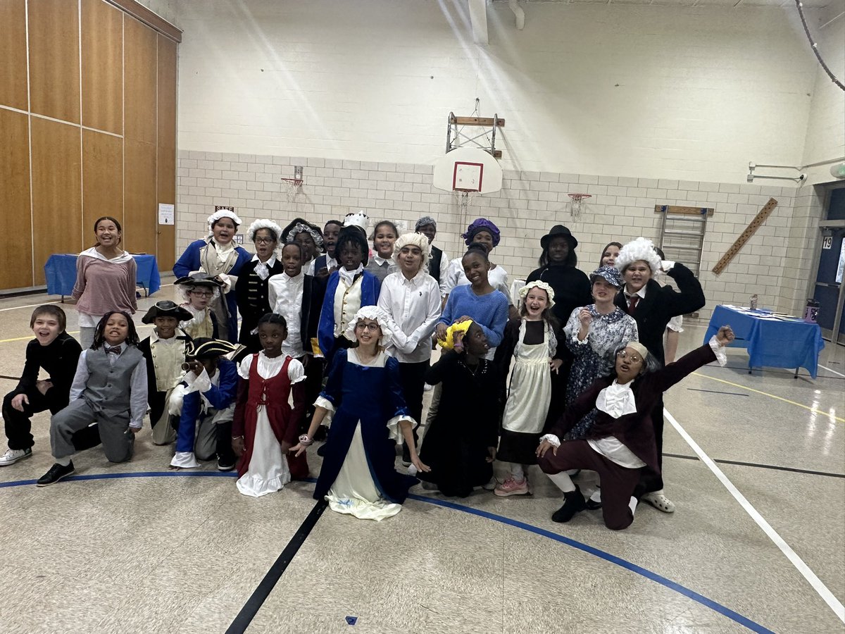 CLeein5th's tweet photo. Fifth graders became historical figures who didn’t get the recognition they deserved in the American Revolution! Proud teacher moment at Hidden Figures Showcase 💙❤️🤍! @MrRussellTeach @KelbaughKathy @ChatsworthSch https://t.co/jJXWz3eggs