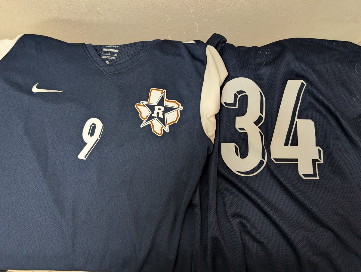 BAHS_GSoccer's tweet photo. New uniforms are in!👀
@MSanchez14_ @Reza_RHS @GerardoANorieg1 @Daniel_Chavez08 https://t.co/4nt2M7oaTv