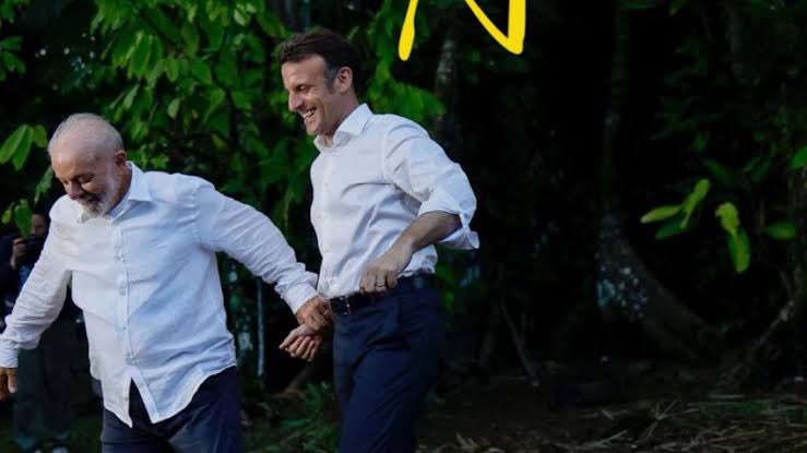 pacemvisbellum's tweet photo. @VincentMA @vonderleyen @EmmanuelMacron Thanks, macron! 😂👍🏻 https://t.co/0YX83p5wDc