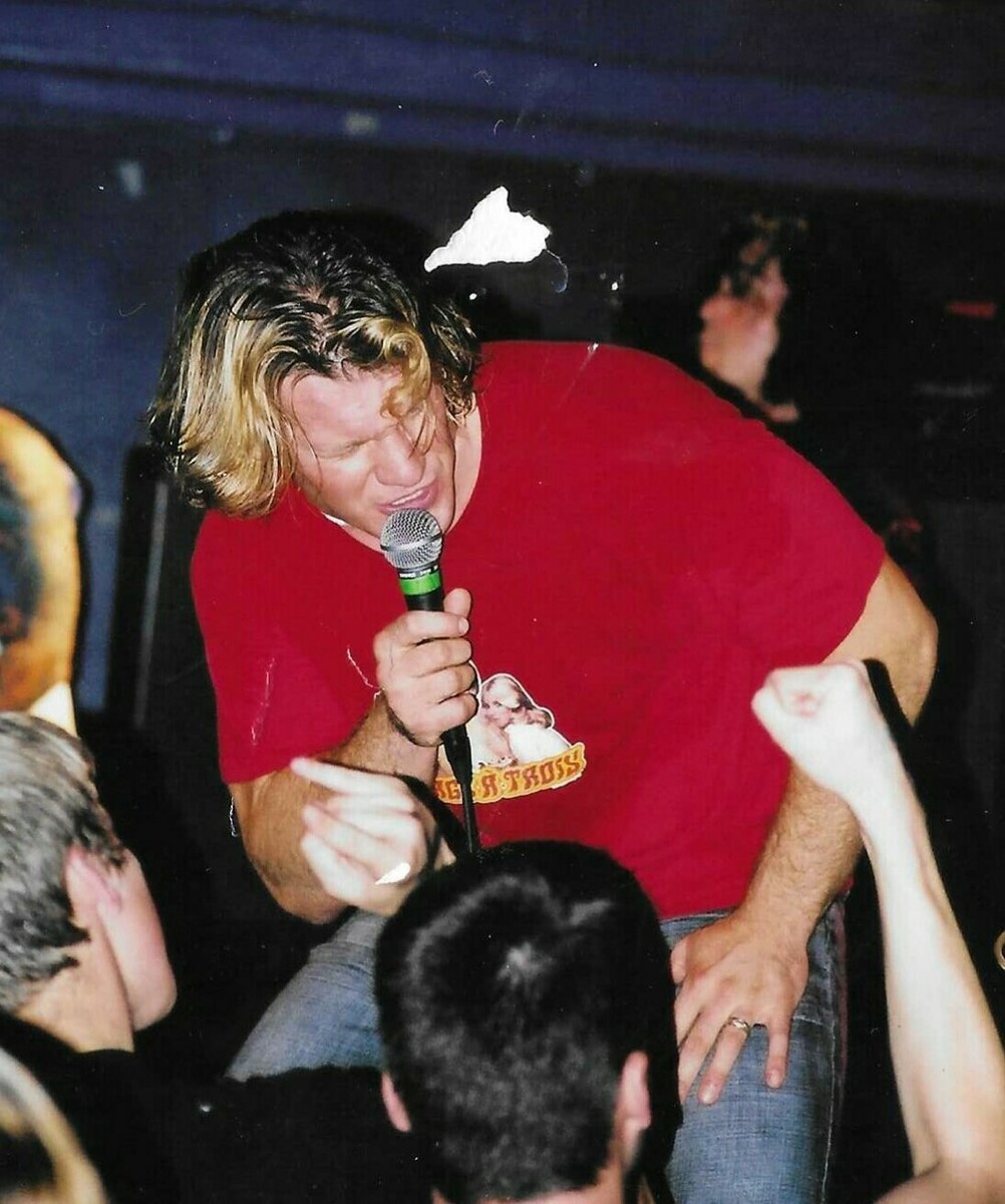 GriffinWingProd's tweet photo. 20 years ago today me and @Stuttsy saw @thedukeofmetal  @IAmJericho and @fozzy in Charlotte! https://t.co/vfVwgTHRY6