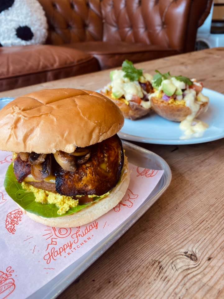 printedfoodwrap's tweet photo. With our minimum orders starting at just 500 sheets, and no artwork charges or set-up fees, creating your own branded food paper has never been easier!! 

#lowminimums #brandedfoodpaper https://t.co/X0HlqfcIqG