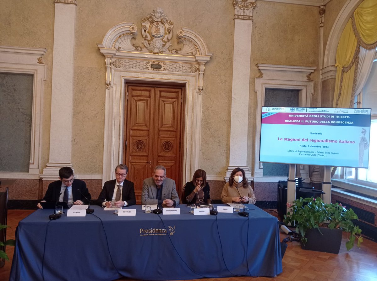 👏Il 6 dicembre 2024, presso la sede della Regione a Trieste, Giulio Santini è intervenuto come relatore al seminario del #GruppodiPisa dedicato alle "Stagioni del regionalismo italiano", con un contributo sul "congelamento" della regionalizzazione negli anni 1953-1968.