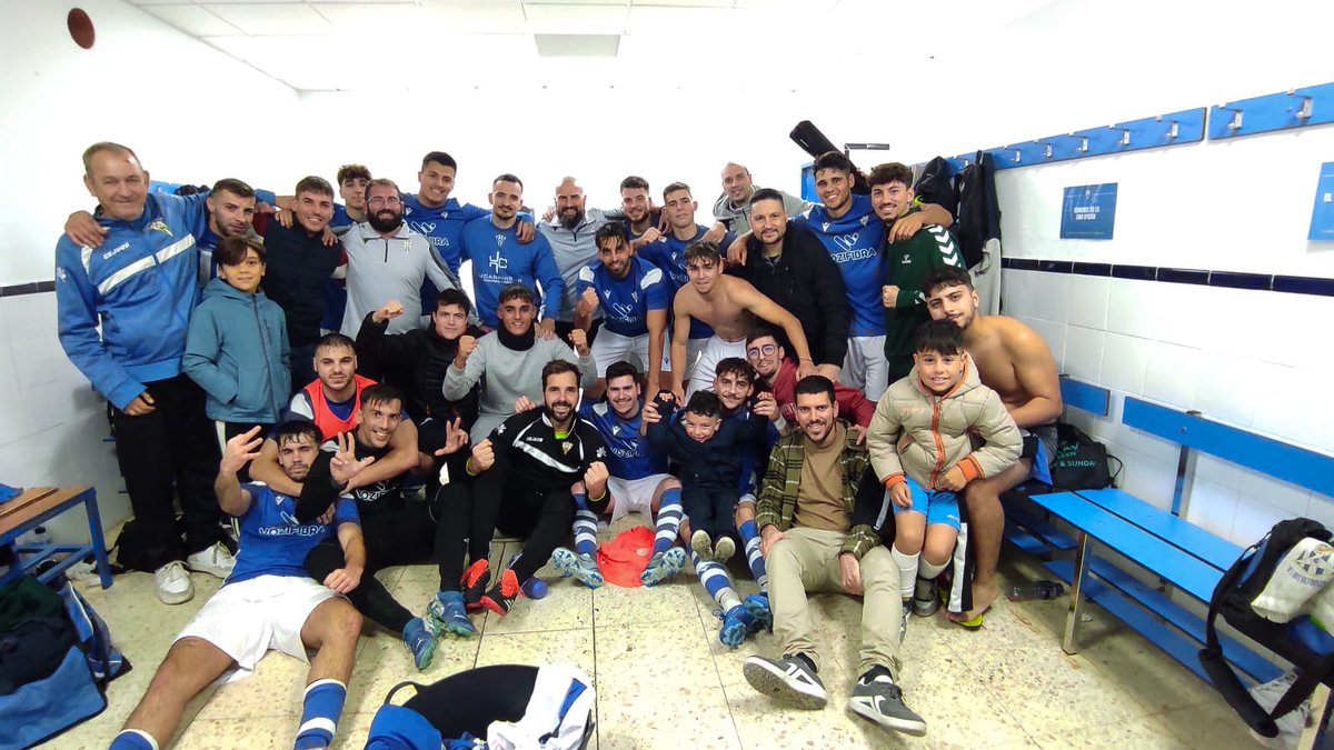 Marcos6Alvarez's tweet photo. Semana muy complicada para muchos de los que estamos en este club, que hemos culminado de la mejor manera. 
A seguir!!

#EjemploEnTodo 
#NuevoComienzo https://t.co/lwrQpmDu2Z