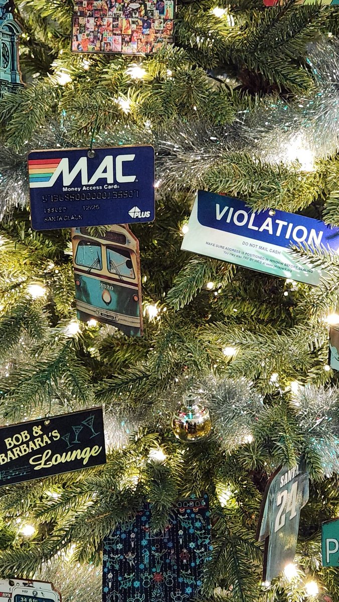 SheilaShowPHL's tweet image. I ♥️ this Philly tree🎄 decorated by #Jawnaments on display at #FestivalofTrees in @LOVEParkPhilly #philachristmas benefitting @ChildrensPhila. Does the tree topper look familiar?🌟 Hey @JasonKelce. 
Merry Christmas!