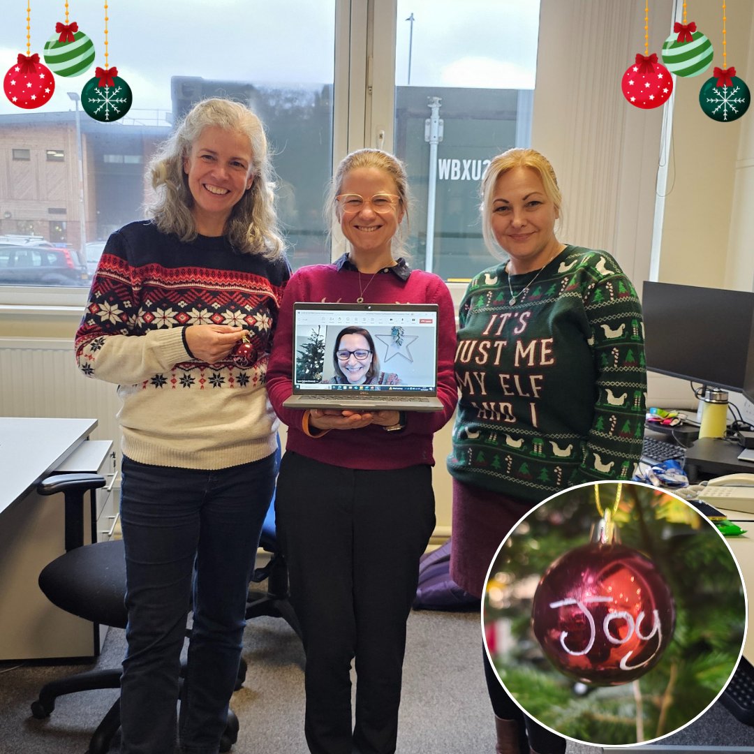 UHSFTresearch's tweet photo. We hope research will bring people... "JOY!" 🌟🎄

The wonderful @kristintp, @dooks_audrey, @LynnCalman and Lindsay from @UHSFT's Southampton Academy of Research are nurturing the potential of our growing research community.

What a joyful addition to the #12GiftsOfResearch 🎁 https://t.co/avSC2wFAux