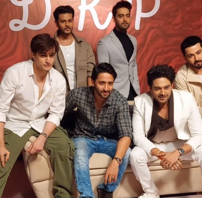 Hottness overloaded 🔥🔥🔥🔥🔥🔥🔥🔥🔥 

#mohsinkhan #ShaheerSheikh #JaySoni #GauravKhanna #DheerajDhoopar #Rohitpurohit