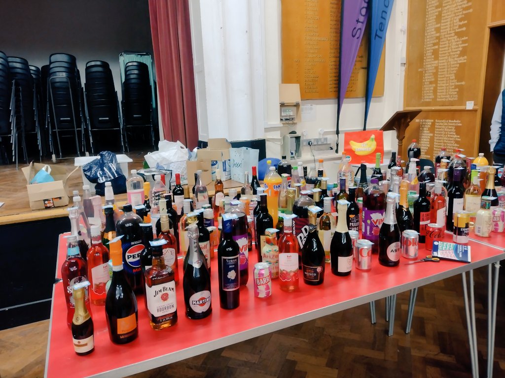 jemmared25's tweet photo. @oxtedschool The Christmas fair is coming along nicely! 🎄 https://t.co/XoY9l1Er2b