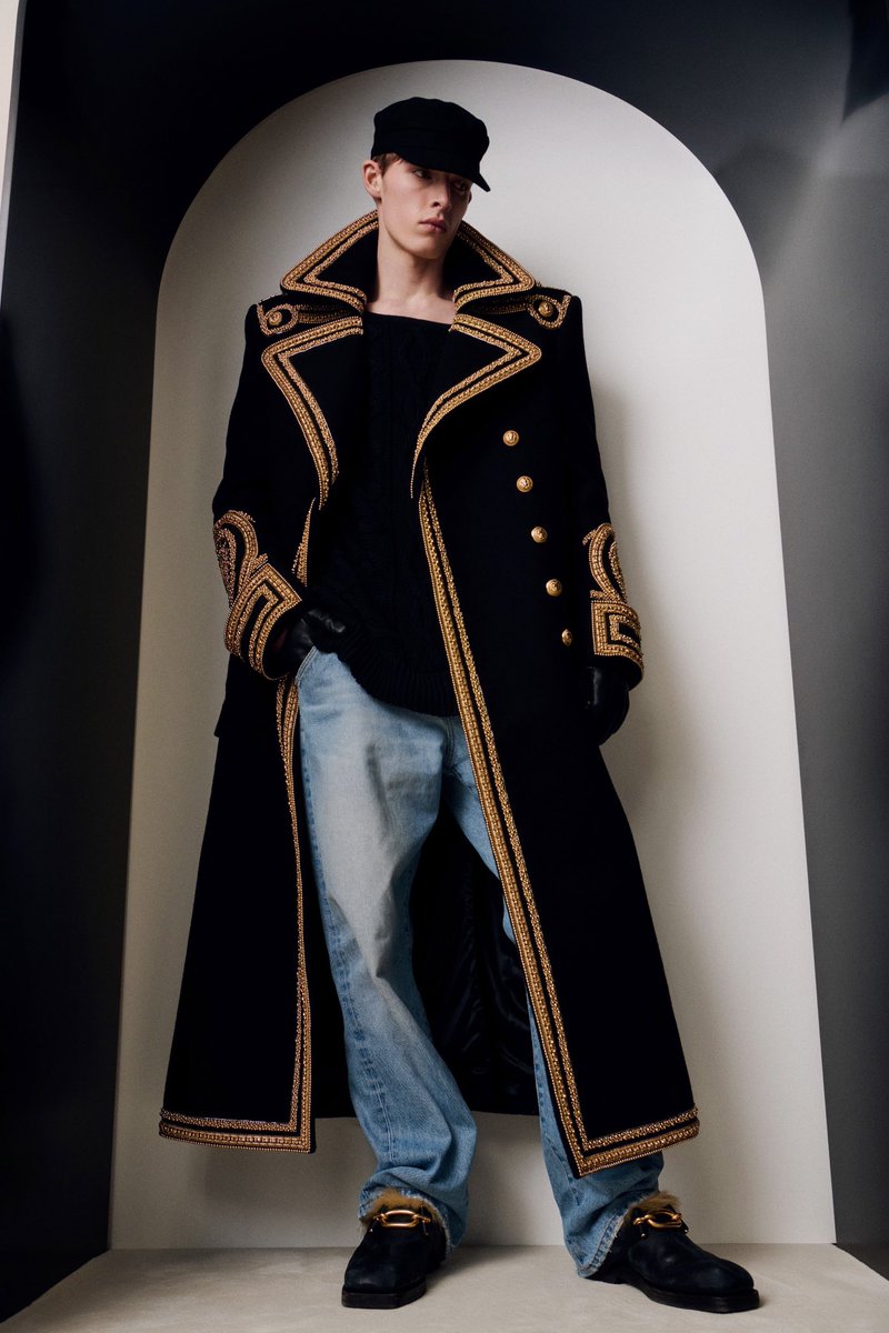 jacquemusx's tweet image. The coats in this new Balmain Men collection are simply delicious 🤤