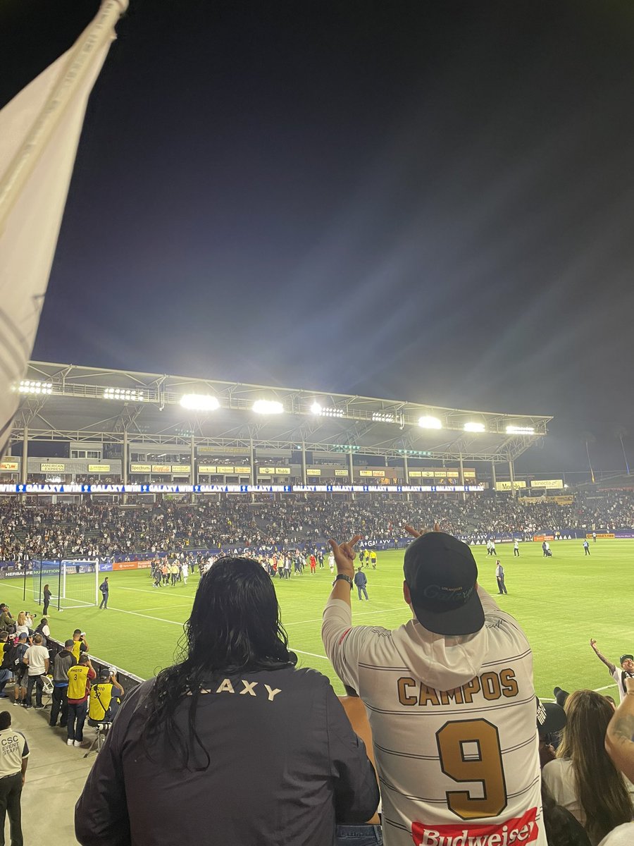 avda300's tweet photo. Mood all day! Can’t wait for tomorrow! #VamosGalaxy @LAGalaxy @LARiotSquad @Samoabob https://t.co/4Own8YGpBX