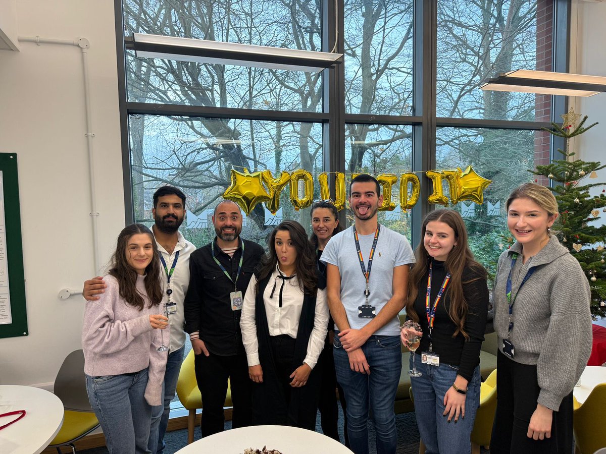 adanpinto's tweet photo. Huge congratulations to the brilliant Dr. Beatrice Salerno on successfully passing her viva 🥳. Big kudos to her primary supervisor @VdangioE3lab. It has been an absolute pleasure to support you - excited to see what’s next!  #shedidit #ubiquitomics #CancerResearch @UniofOxford https://t.co/Wb9Z8kFlp0