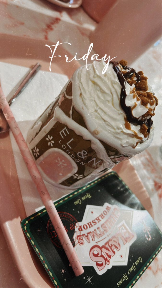 OfficialJessS's tweet photo. Been dying to try this Nutella &amp; Gingerbread hot choc from EL&amp;N 💝🎀
Happy Fri-Yay Everyone 🎄🎅🏻✨ https://t.co/PdFXOYggry