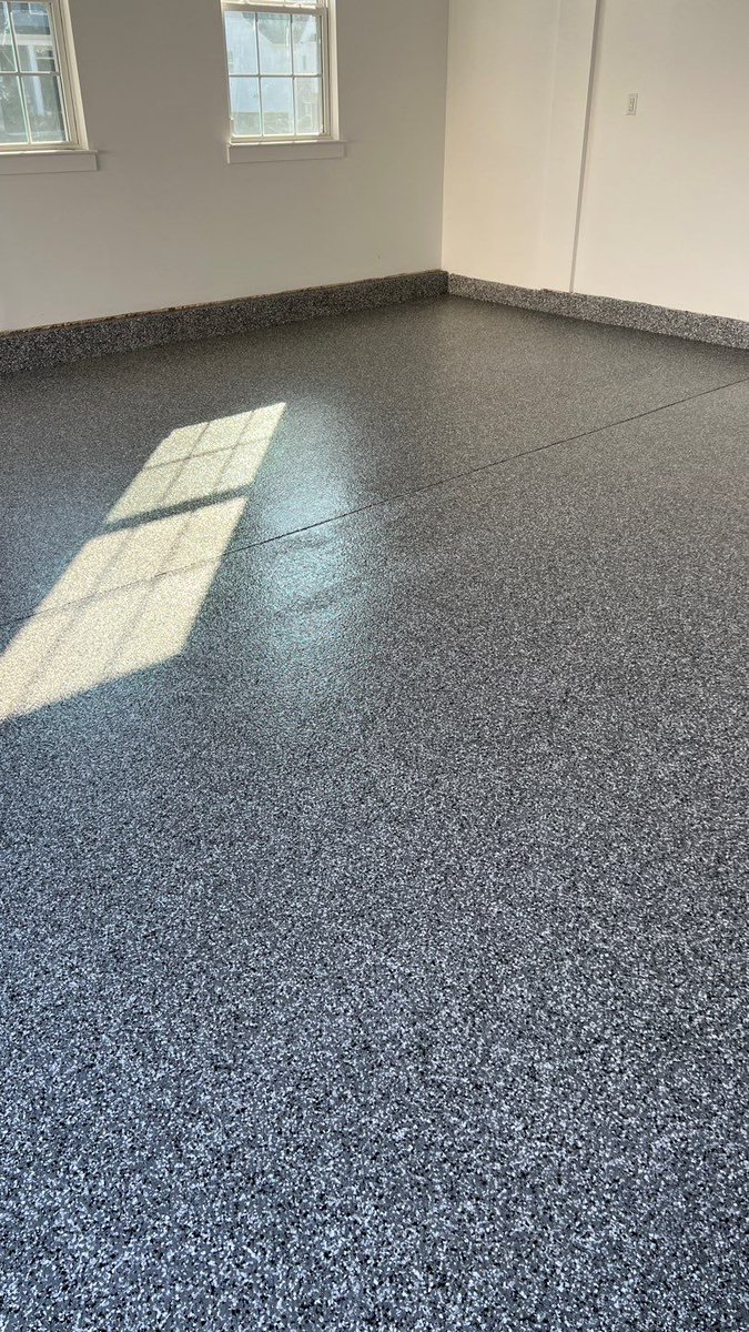 LVepoxy's tweet image. Shining bright with a flawless finish! ✨ This epoxy floor is ready to handle anything life throws at it. #EpoxyExcellence #DurabilityAndStyle #LehighValleyEpoxy