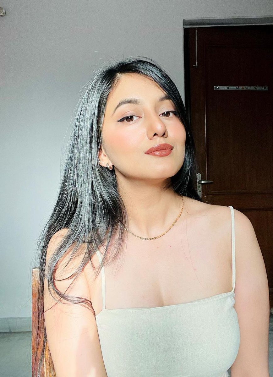 sakshayyay's tweet photo. Pouring Some hotness on your feed 🩷 https://t.co/L0SaD3ffX2