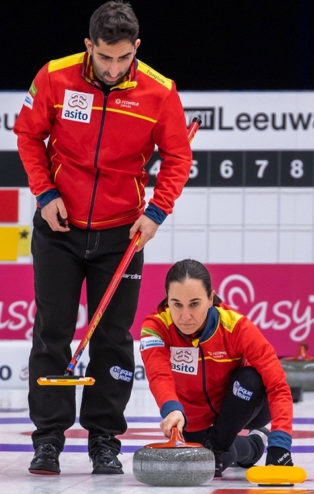 🥌Curling l Qualy Mundial mixto🏴󠁧󠁢󠁳󠁣󠁴󠁿

Mikel Unaune y Oihane Otaegui🇪🇦 CLASIFICADOS PARA EL MUNDIAL DE 2025

🔸Pleno de victorias para la pareja española que estará en el próximo mundial y siguen con opciones de clasificar a los Juegos Olímpicos ¡VAMOOOS!