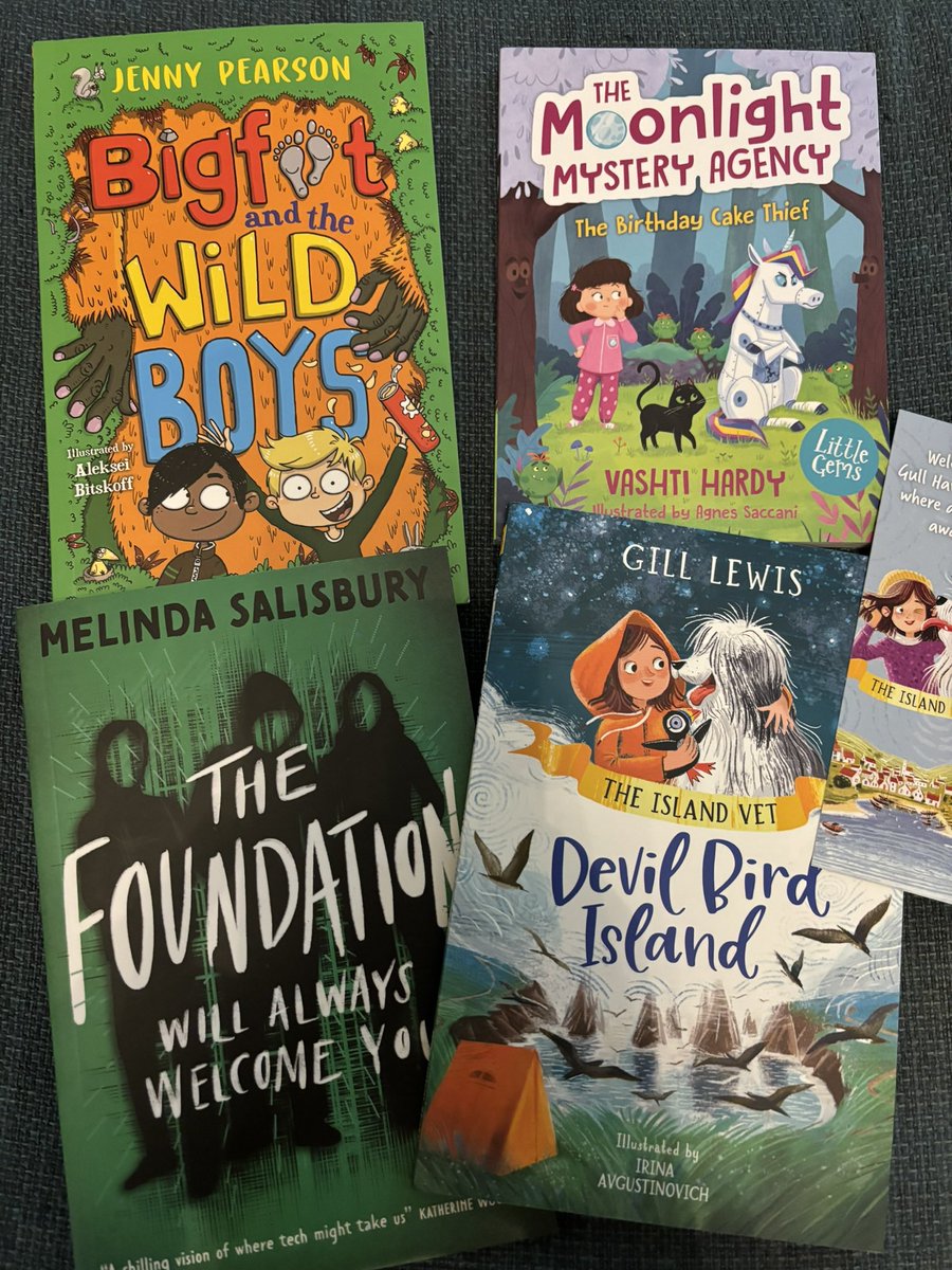 Kate Heap: Scope for Imagination (@kateheap1) on Twitter photo What a wonderful <a href="/BarringtonStoke/">Barrington Stoke</a> bundle with titles by <a href="/vashti_hardy/">Vashti Hardy 📚</a> <a href="/gill__lewis/">Gill Lewis</a> @MESalisbury & <a href="/J_C_Pearson/">Jenny Pearson</a>
and gorgeous illustrations by <a href="/Bitskoff/">Aleksei Bitskoff</a> <a href="/AgnesSaccani/">Agnes Saccani</a> & #IrinaAvgustinovich What a wonderful <a href="/BarringtonStoke/">Barrington Stoke</a> bundle with titles by <a href="/vashti_hardy/">Vashti Hardy 📚</a> <a href="/gill__lewis/">Gill Lewis</a> @MESalisbury & <a href="/J_C_Pearson/">Jenny Pearson</a>
and gorgeous illustrations by <a href="/Bitskoff/">Aleksei Bitskoff</a> <a href="/AgnesSaccani/">Agnes Saccani</a> & #IrinaAvgustinovich