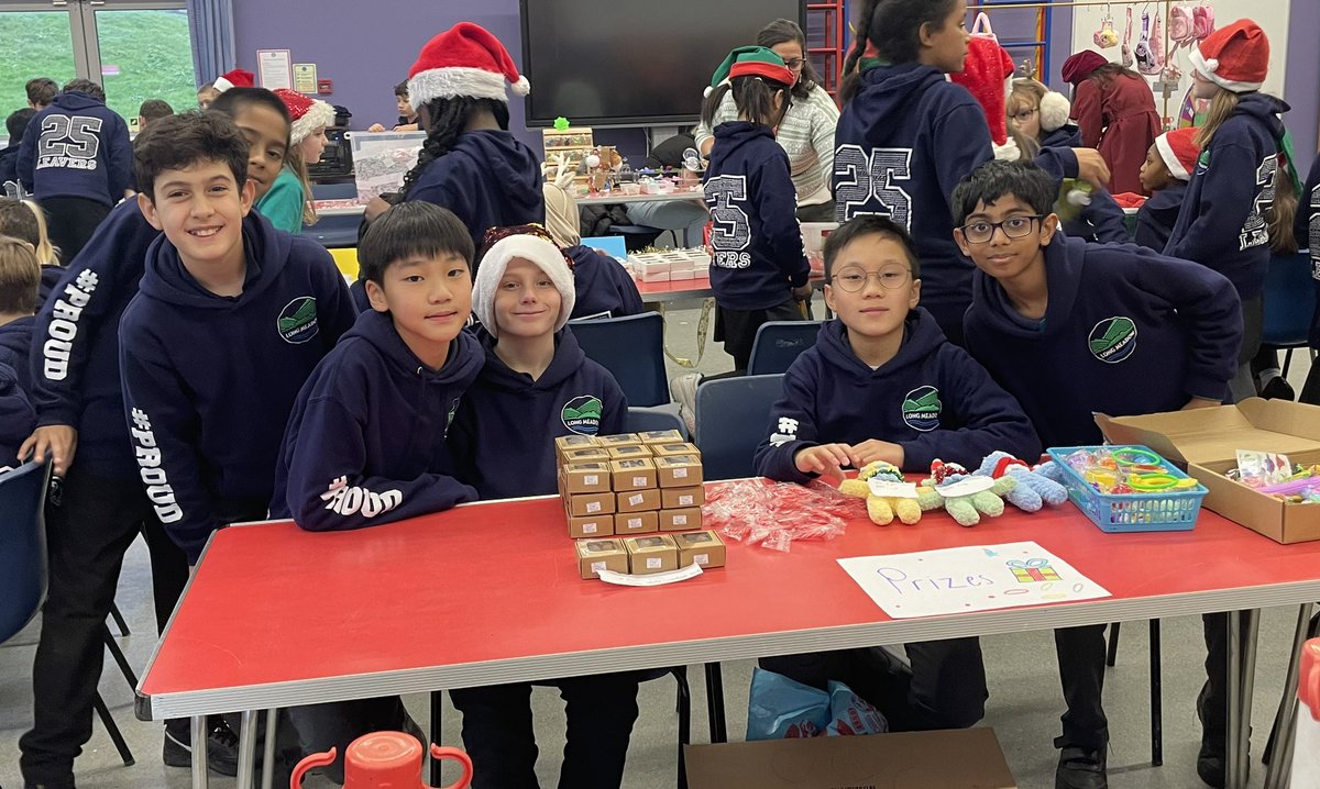Mrs_Stiles_LMS's tweet photo. What wonderful Y6 children! Designed and created their own stalls for the Xmas fair 🎄 Lots of smiles all round! ✨ https://t.co/oGwVy5g5vc