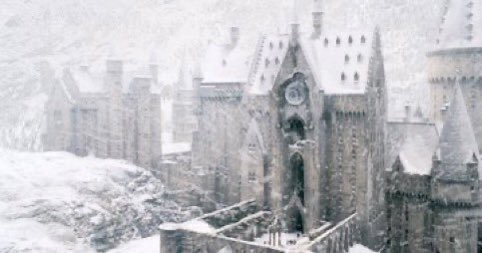 TheCinesthetic's tweet photo. winter at hogwarts https://t.co/ecf6uzAJHl