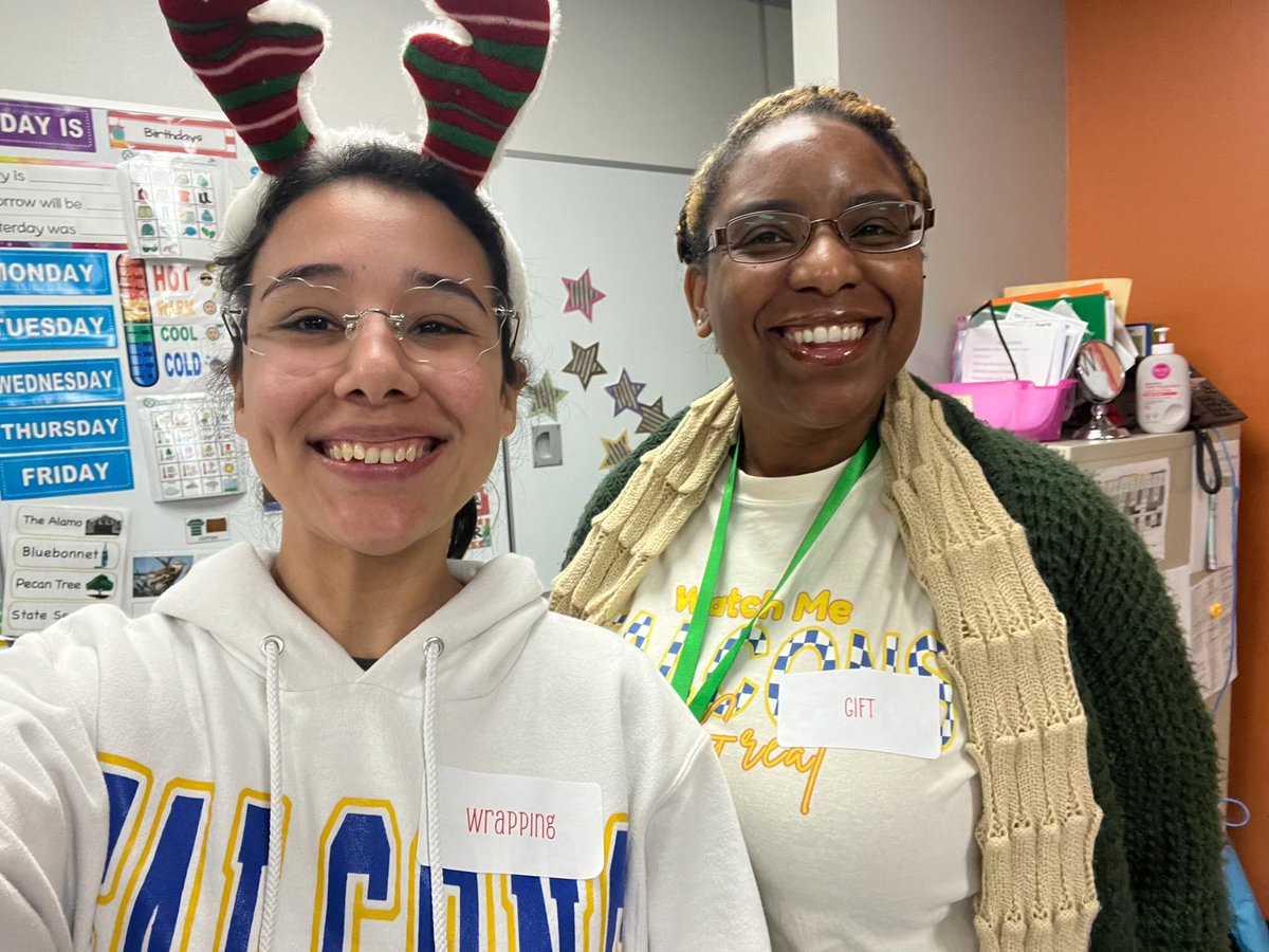 Kathryn Hogan (@kathryn28882883) on Twitter photo Holiday match game with Mrs. Jones and Mrs. Gonzalez βΊοΈπ<a href="/CyFairMMartin/">Melissa Martin</a> <a href="/FranconeElem/">Francone Elementary</a>
Gift Wrapping π Holiday match game with Mrs. Jones and Mrs. Gonzalez βΊοΈπ<a href="/CyFairMMartin/">Melissa Martin</a> <a href="/FranconeElem/">Francone Elementary</a>
Gift Wrapping π