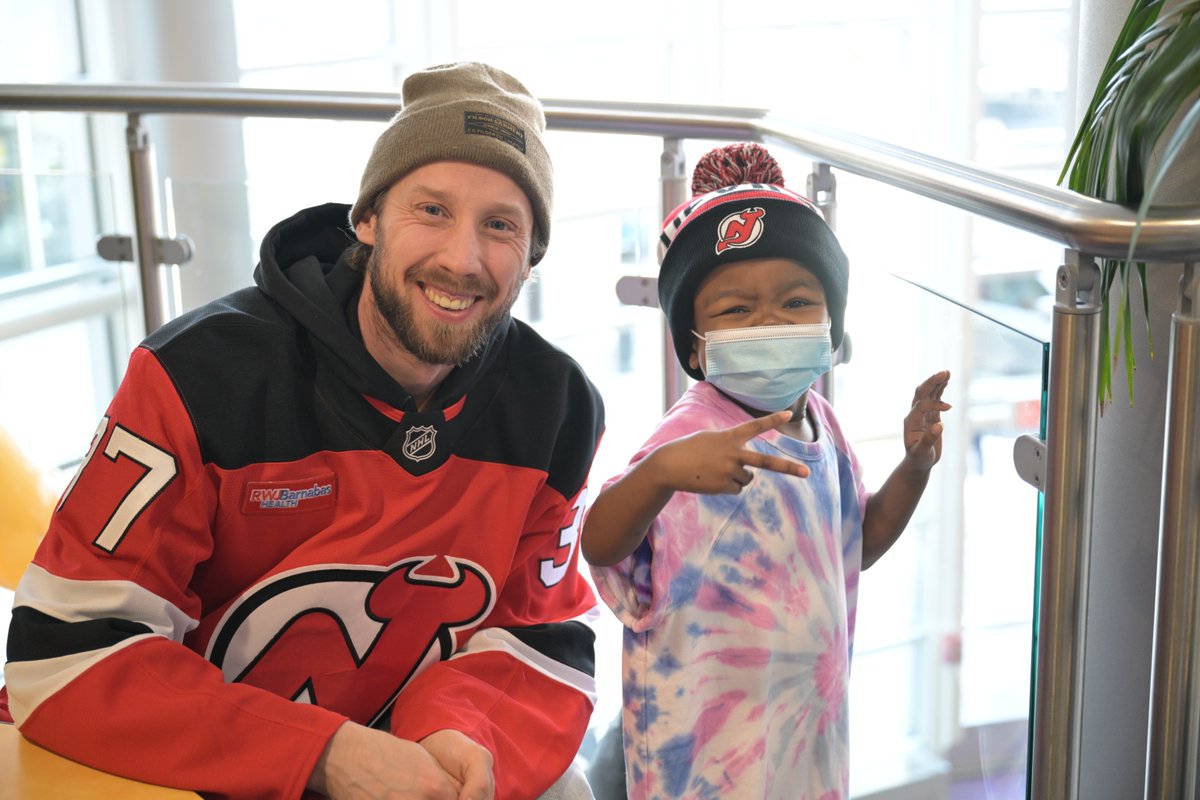 RWJUH's tweet photo. Skating into the holiday spirit 🎄🏒 Huge thanks to the @NJDevils players, @therealjdowls and @Nathan_Legare, for bringing their A-game to our pediatric patients--playing nok hockey, coloring and spreading cheer. #LetsBeHealthyTogether https://t.co/SAhFj79a0K