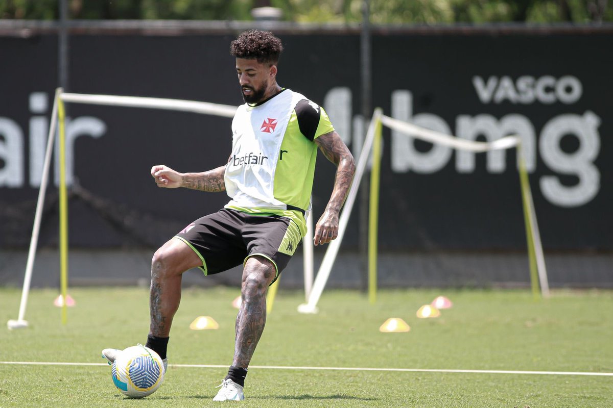 Training session: Done. 💪✅💢

📸 Matheus Lima | #VascoDaGama